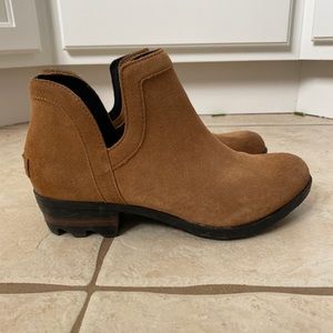 Sorel Lola cutout booties